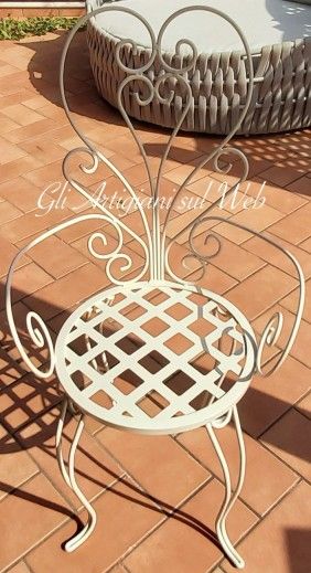 sedia con schienale cuore