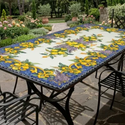 Tavolo in Pietra Lavica Rettangolare – Decoro Vietrese Elegante – Dipinto a Mano – Artigianato Napoletano